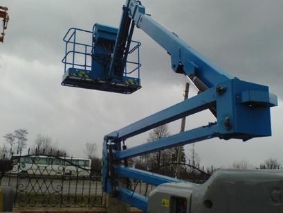 Коленчатый подъемник Genie Z-45/25 DC