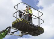 Самоходный подъемник Niftylift HR 17 Hybrid 4x4