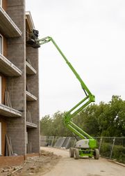 Самоходный подъемник Niftylift HR 17 Hybrid 4x4