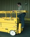 Электрический ножничный подъемник Haulotte Compact 10N