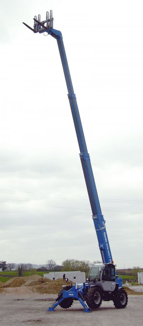 Погрузчик телескопический Genie GTH-4017 SX