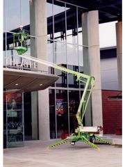 Монтаж при помощи подъемника Niftylift 120T