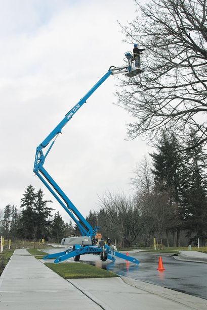 Прицепной коленчатый стреловой подъёмник Genie TZ-50